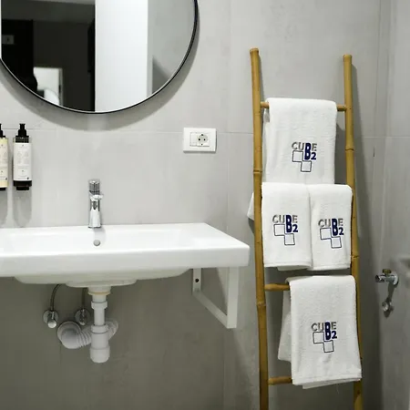 Cube2 Boutique Aparthotel