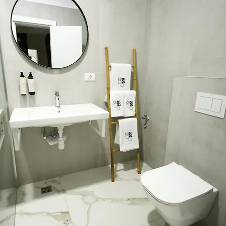 Cube2 Boutique Aparthotel Navodari